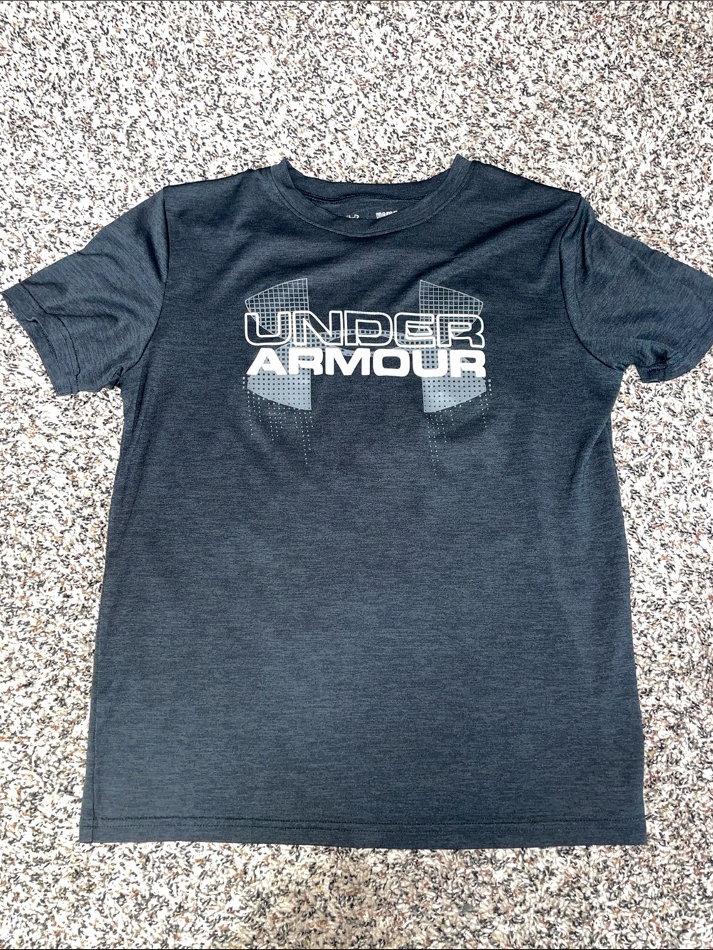 Under Armour Lightweight Short Sleeve Logo Tee for Kids Boys Youth L Fair Cond
